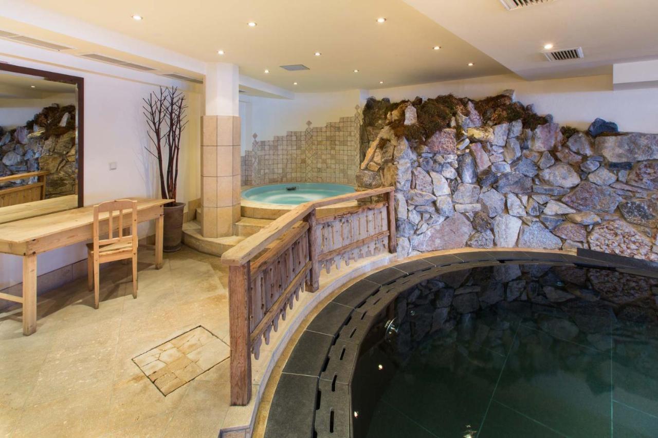 Отель Raffl'S St. Antoner Hof Санкт-Антон-ам-Арльберг Экстерьер фото